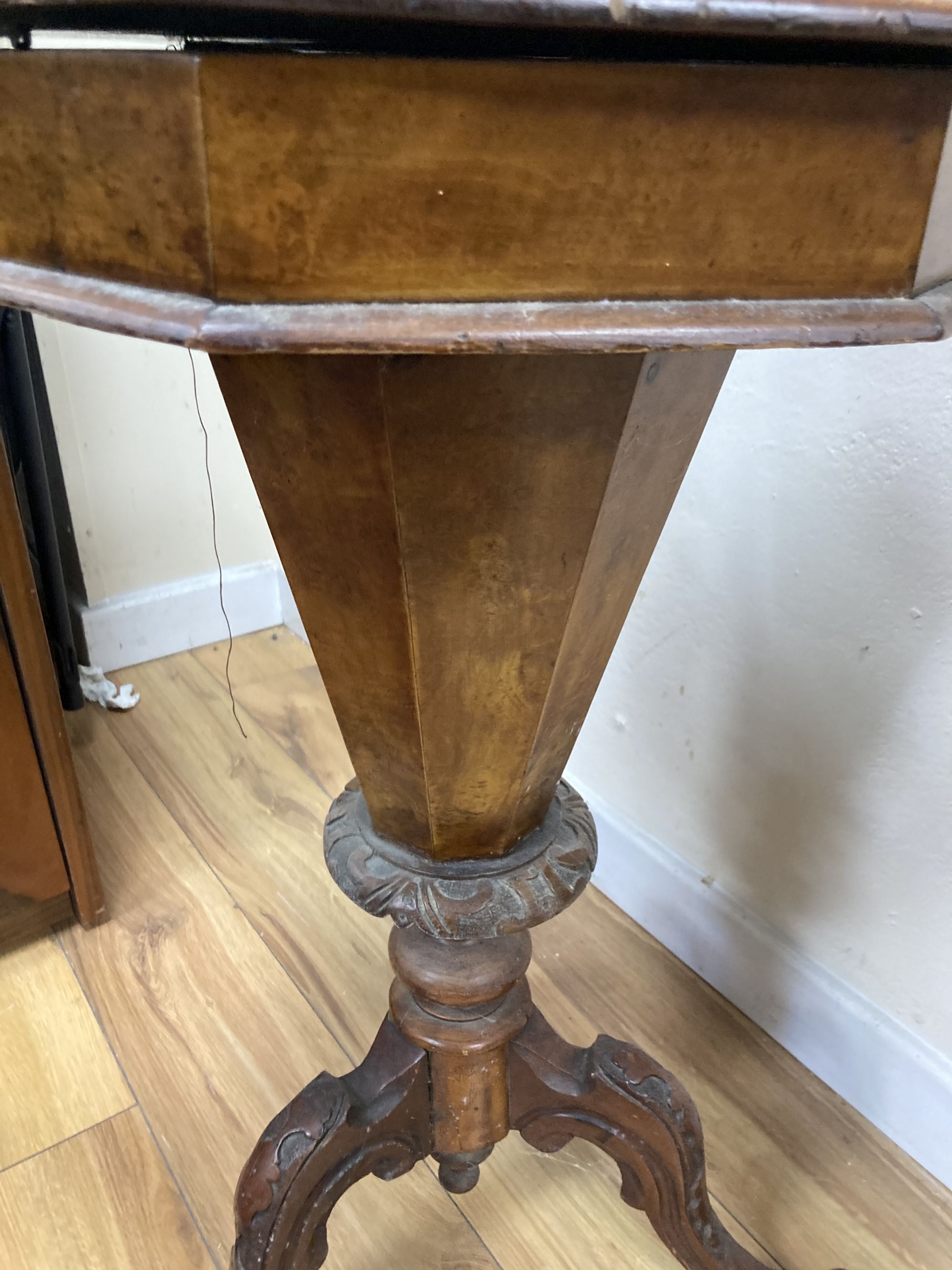 A Victorian walnut trumpet work table, width 44cm height 74cm